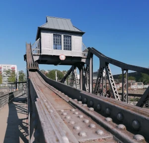 Deutzer Drehbrücke mit Drehbrückenhaus